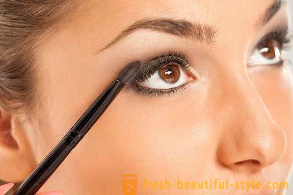 Krásne očný make-up: krok za krokom s fotografiami, tipy vizážistov