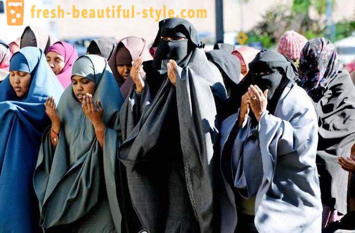 Čo je to závoj? Dámske vrchné odevy v moslimských krajinách