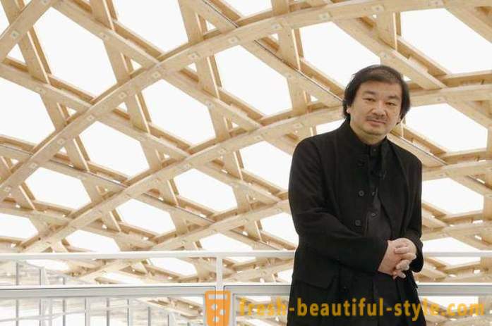 Japonský architekt vytvára dom papiera a lepenky