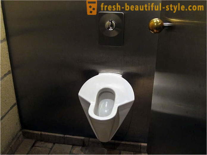 V Nemecku, my sme vyriešili, ako znížiť fronty v ženskej toalety