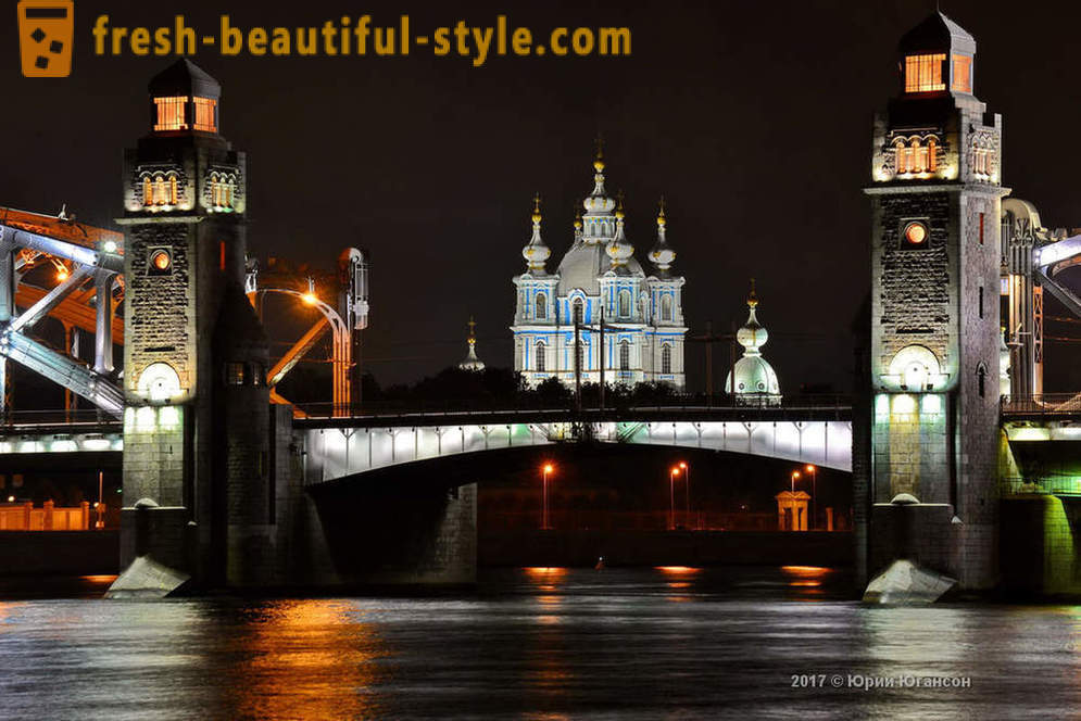 Mágia krása St. Petersburg mostov