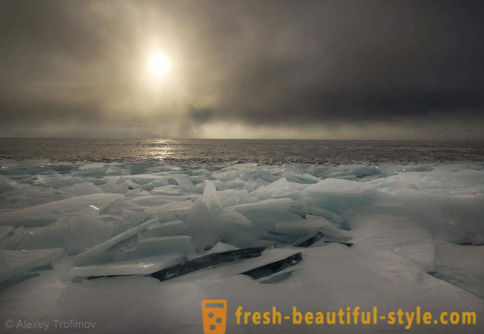 Baikal ľadu