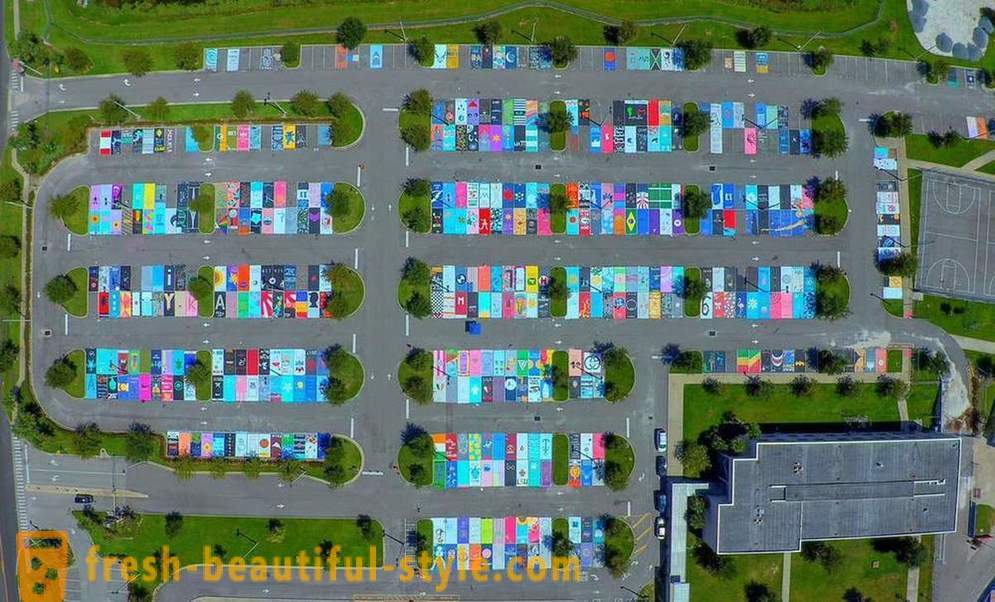 Americkí študenti smeli maľovať svoje vlastné parkovacie miesto