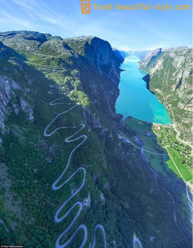 Krásu nórskych fjordov v práci britského fotografa