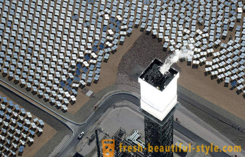 Ako funguje solárnu elektráreň v najväčší svetový