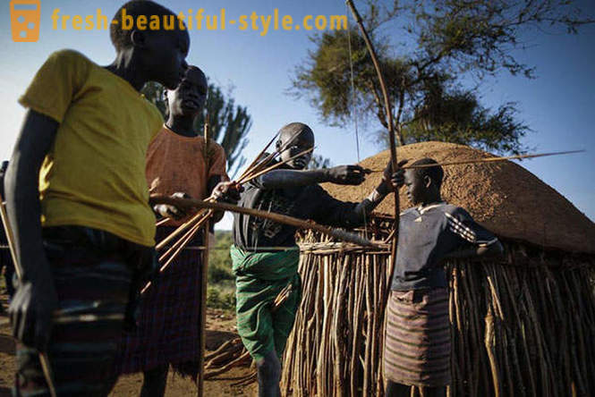 Lukostrelci kmeňa Pokot z Kene