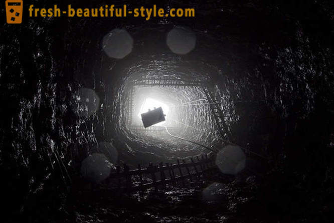 Uhlie - staroveký podzemné továreň