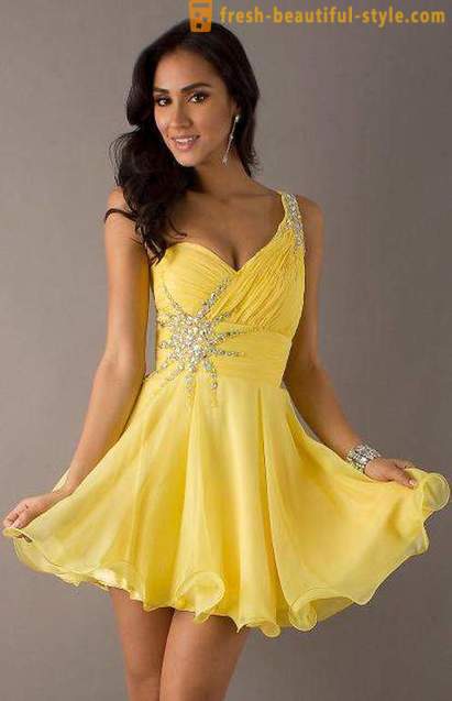 Yellow Dress: Možnosti pre jar a leto
