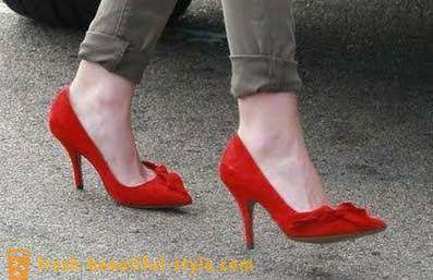 Červené topánky: čo na seba?