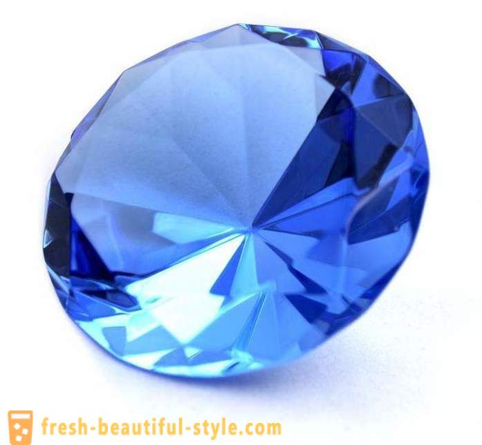 Elegantné Sapphire - kameň Zeus
