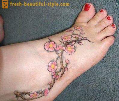 Tetovanie na nohách - malá dámska žart